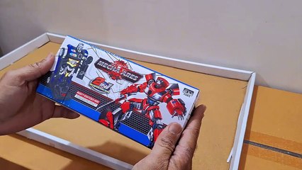 Unboxing and Review of Robot Sports Car Toy with Convertible Robot with Lights, Music and Bump and Go Function for Kids