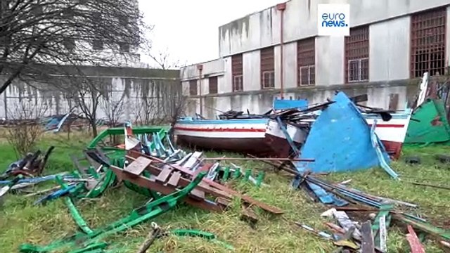 Отчаяние и искупление: заключенные делают скрикпи из потерпевших крушение лодок с мигрантами