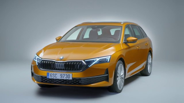 Upgraded 2.0 TSI Engine Producing 20 Hp Extra + 261 Hp , New Skoda Octavia Combi 2024