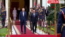 Cumhurbaşkanı Erdoğan, Mısır'da Resmi Törenle Karşılandı