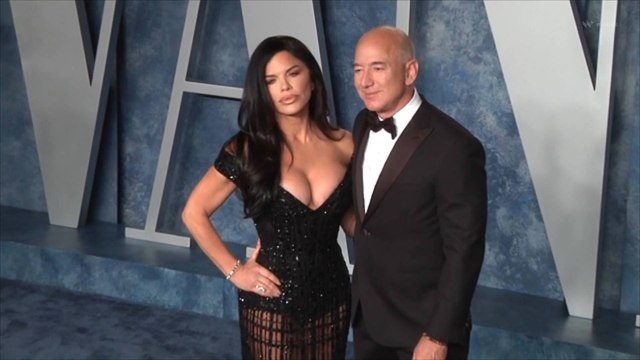 Jeff Bezos Sells $4 Billion of Amazon Stock