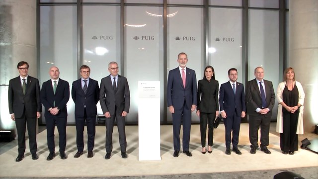 Los reyes, Aragonès y Hereu inauguran la segunda Torre Puig en la plaza Europa de L'Hospitalet