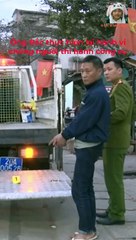 Say xỉn rồi lái xe mùng 2 Tết, người đàn ông xô đẩy, chống đối cảnh sát