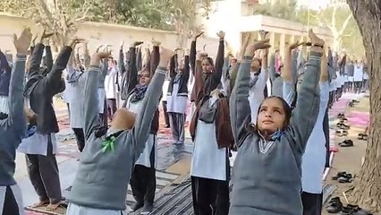 प्रदेश के सभी स्कूलों में हुआ सूर्य नमस्कार