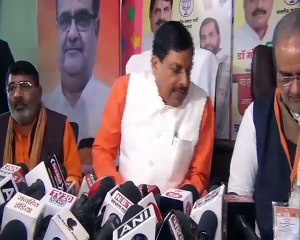 यूपी दौरे पर आए मध्य प्रदेश के सीएम मोहन यादव जब भूल गए किस मुद्दे पर करनी थी बात, सोशल मीडिया पर वीडियो हुआ वायरल