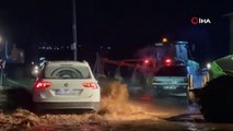 Şanlıurfa-Mardin karayolu taşkın nedeniyle trafiğe kapatıldı
