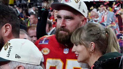 Voici - Fusillade à la parade du Super Bowl : Travis Kelce, le compagnon de Taylor Swift, sort du silence après le drame