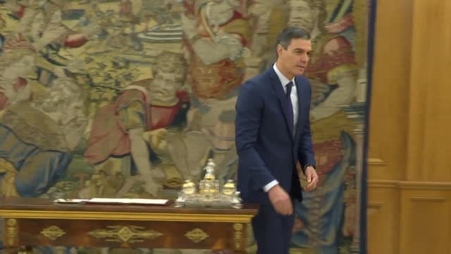Felipe VI y Pedro Sánchez sancionan la reforma del artículo 49 de la Constitución