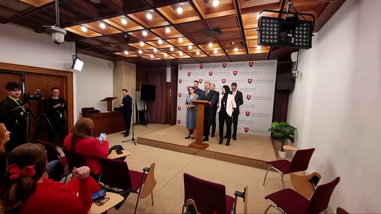 ZÁZNAM: SaS kritizuje Fica, že naznačuje zmenu legislatívy pri menovaní šéfa SIS