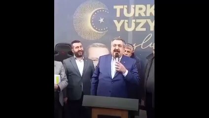 AK Partili başkan vatandaşa hitap ederken ağzını bozdu