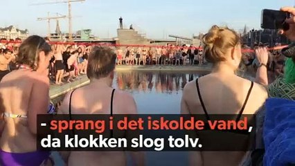 Koldt gys: Tusind vinterbadere fejrer nytår |2015| DR
