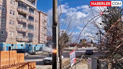 Elektrik direğinde çıkan yangın paniğe neden oldu