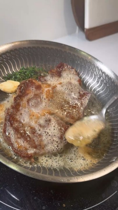 ENTRECÔTE FAGOTS DE HARICOTS VERT LARDÉS  #haricot #boeuf #viande #beef #beurre #haricotvert #healthy #pasdutout #fagot #vegetable #legume #recette #recipe #recipes #chef #cuisine #food