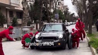 İstanbul sokaklarında Formula 1'deki pit stop şakası yapıldı