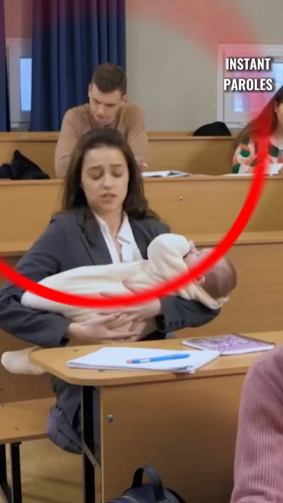 Cette maman se retrouve débordée à l’université puis reçoit le précieux soutien de son professeur