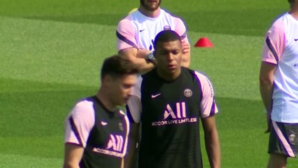 Kylian Mbappé comunica al PSG que saldrá del club este verano
