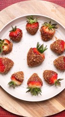 Fresas al Tequila cubiertas con Chamoy