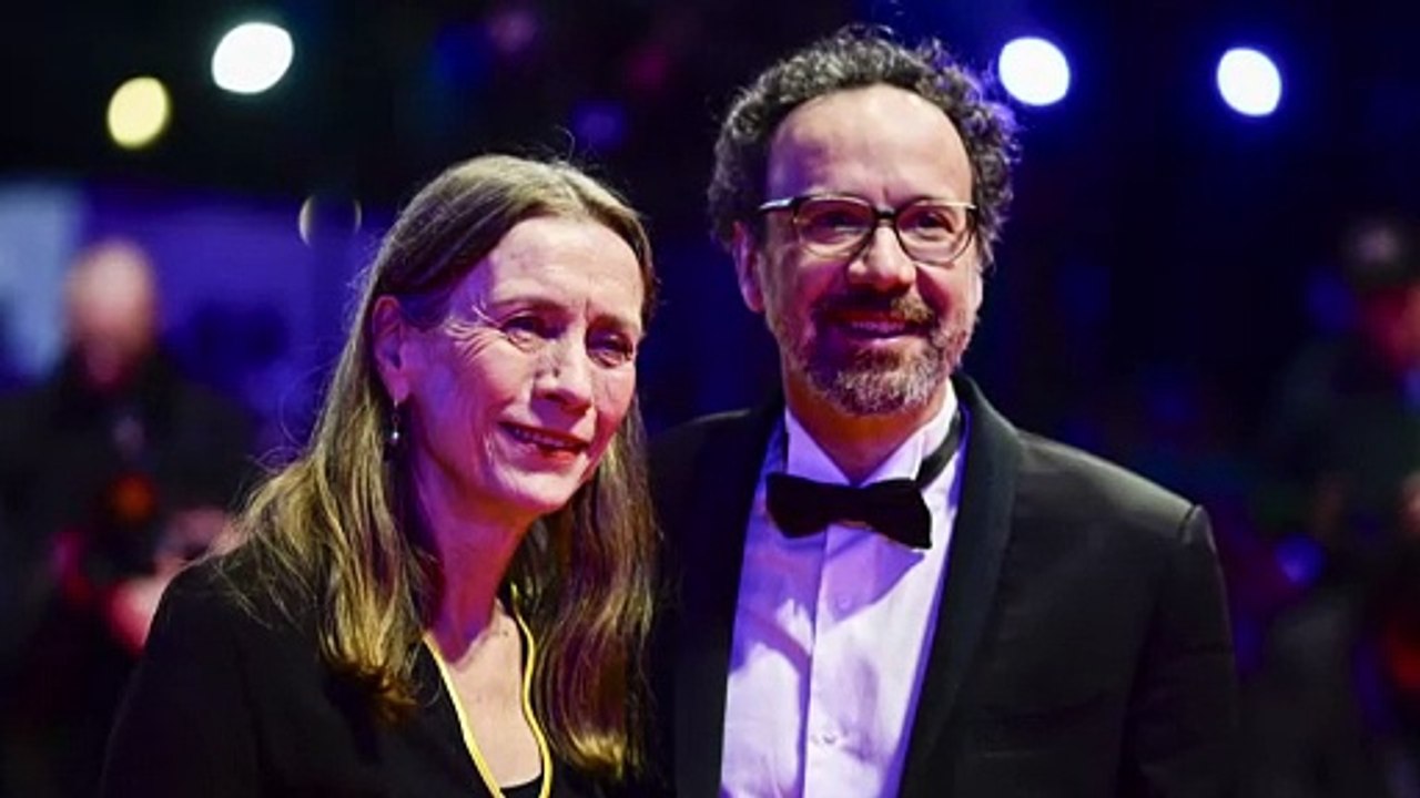 Berlinale-Eröffnung: Stars im Blitzlichtgewitter auf dem roten Teppich