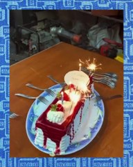 Su jefe fue el único que se acordó de su cumpleaños y así reaccionó