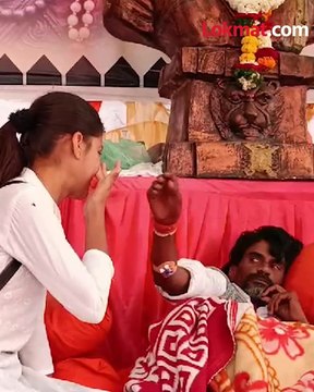 जरांगें साठी विद्यार्थिनीला अश्रू अनावर..जरांगेही झाले भावुक