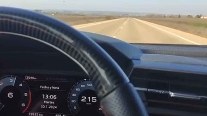 Un conductor se graba a 215 km/h en una carretera de Toledo limitada a 90