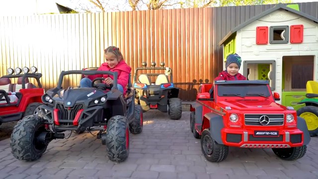 GIFT for Arthur _ Melissa gave a new toy for the boys ПОДАРОК для Артура _ Мелисса подарила новую игрушку для мальчиков