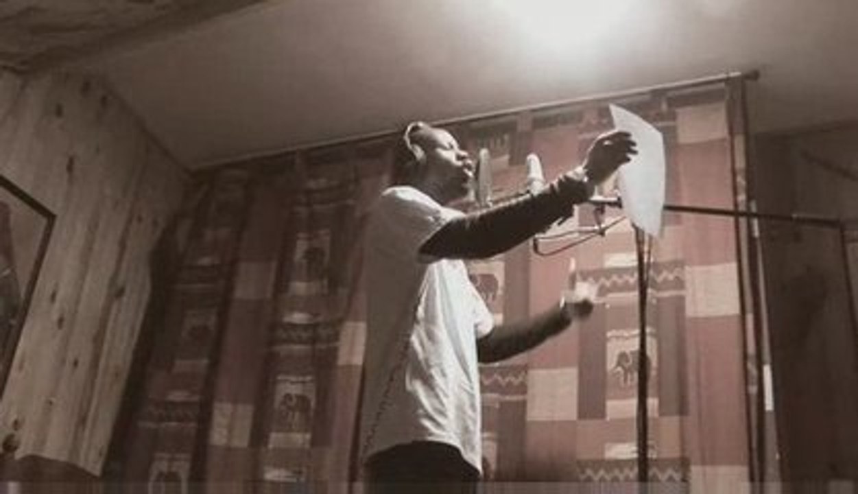 Les U.L.I.S 940 diez feat Reeno Nacedo