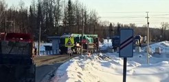 Un train percute un camion coincé sur la voie ferrée