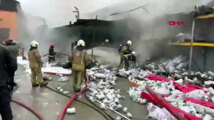 Arnavutköy’de plastik fabrikasında yangın!