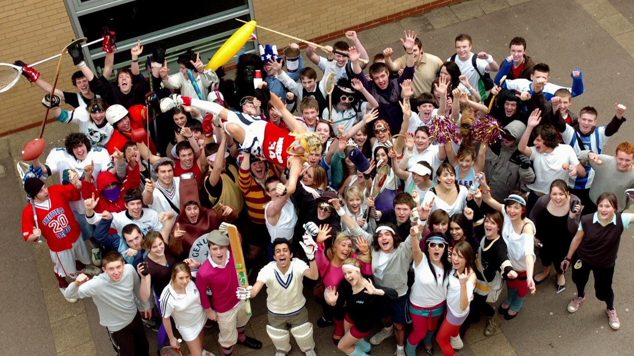 Sheffield Retro: Memories of Tapton School with fancy dress, A-Level Day and prom night in 90s and 2000s