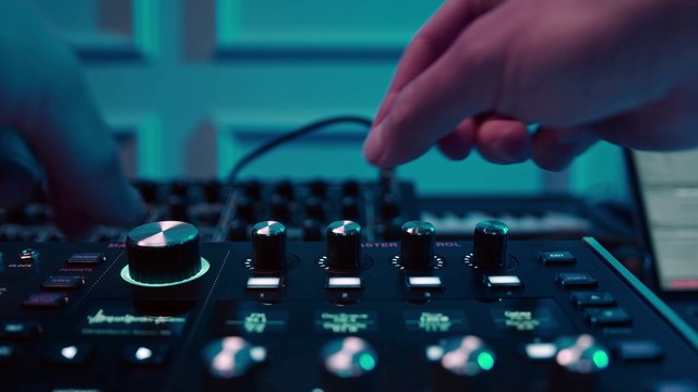 music-production-studio-music-composer-sound-eng-2023-11-27-05-01-11-utc