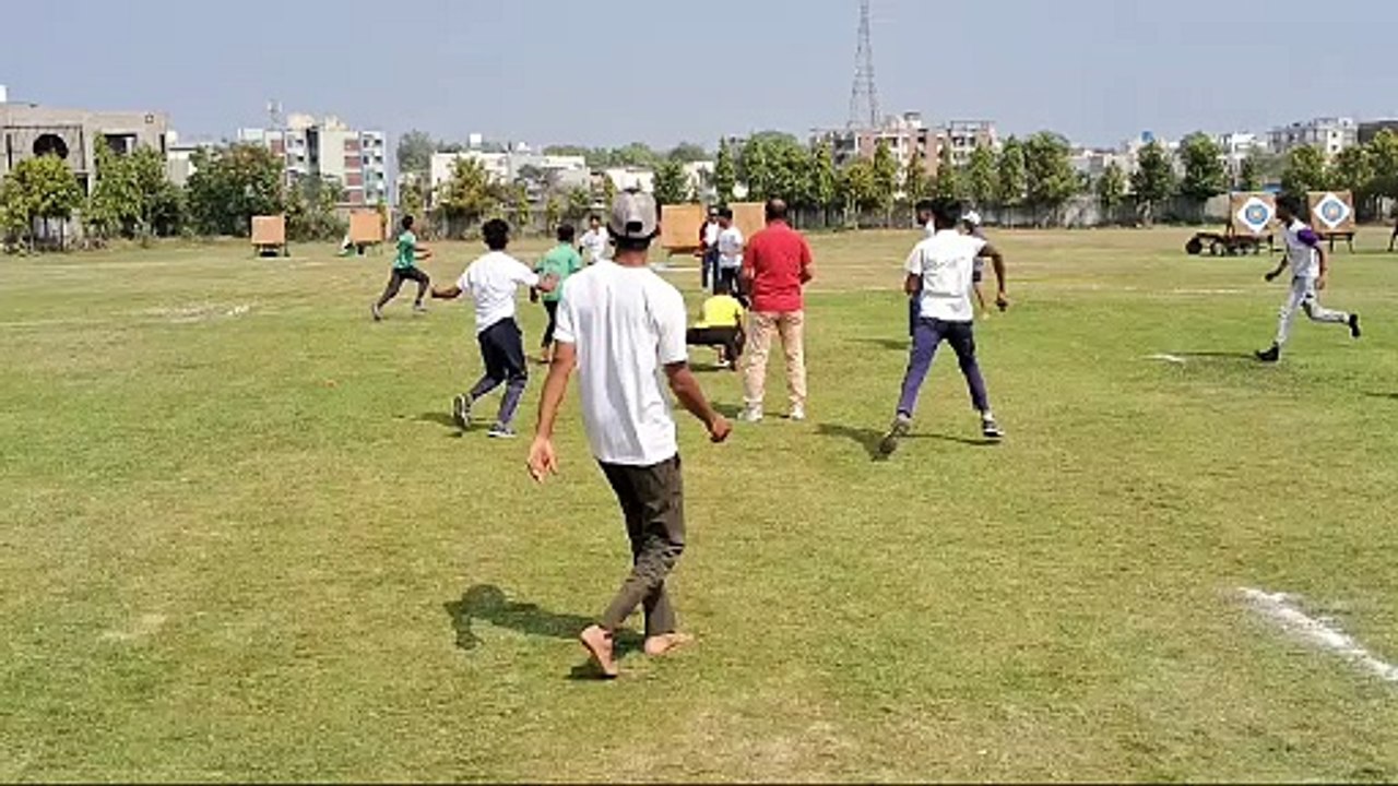 माही महोत्सव : खेलों में दिखा युवाओं का उत्साह, सांस्कृतिक संध्या ने मोहा मन