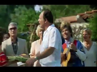 Vacances de folie Bande-annonce (EN)