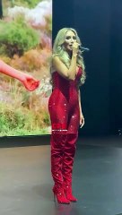 بحفل مركز السرطان بدبي: مايا دياب تتأثر وهذه رسالتها للمتعافي لوكاس