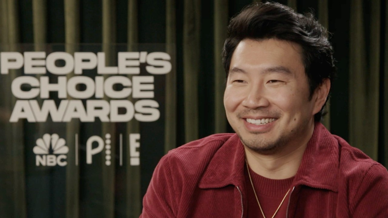 Simu Liu Shares What Taylor Swift Era He's In, Trevor Noah & James Corden's PCAs Hosting Advice | THR Video