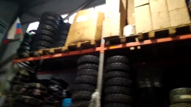 Полные стеллажи новейших шин: обзор нашего склада!