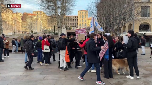Marseille : des étudiants manifestent contre l'insalubrité et l'insécurité qui règnent dans leur quartier