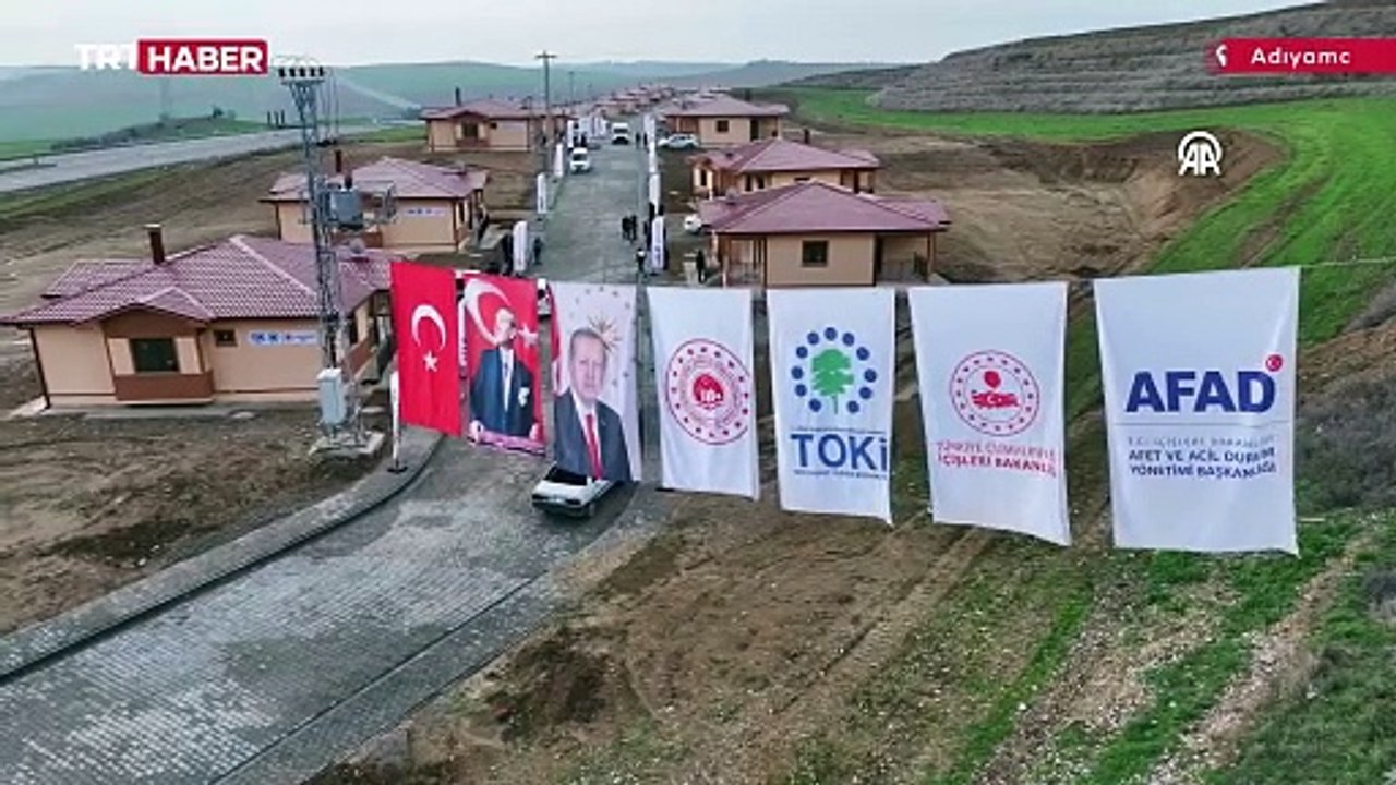 Adıyaman'da 29 köy konutunun anahtarları hak sahiplerine teslim edildi