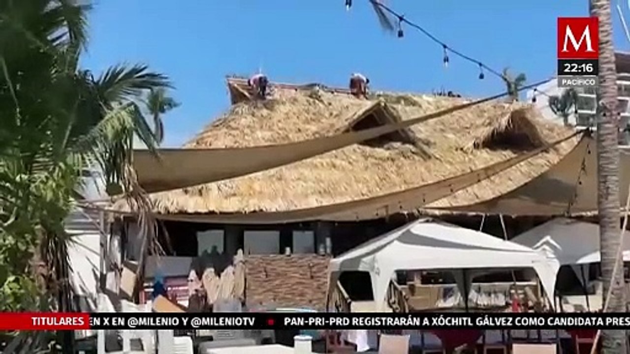 Habitantes de Acapulco continúan reconstrucción por el paso del huracán Otis