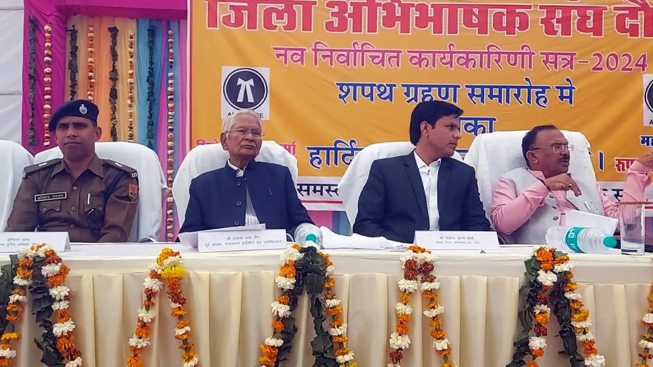 हड़तालों पर जताई चिंता, टेबल पर बैठकर करें समाधान