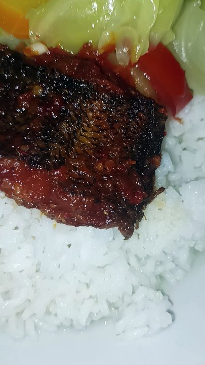 Mari makan