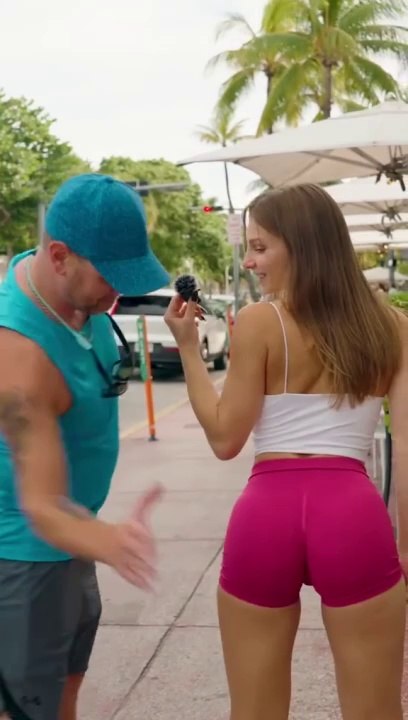 Kiss or Slap Challenge in Miami, Florida