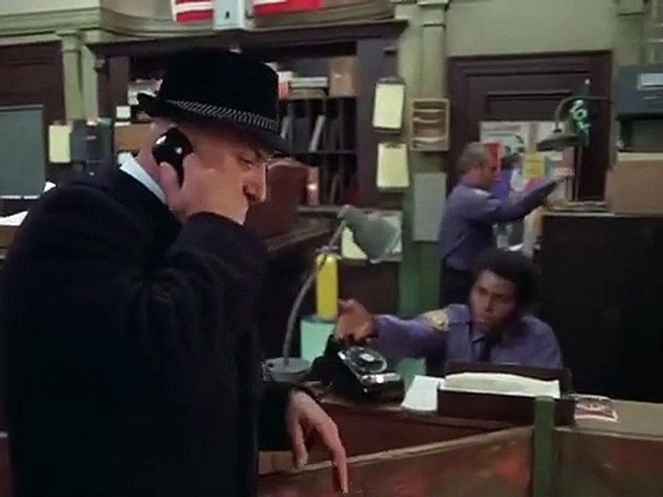 Kojak S01E03-Der Mann im Hintergrund