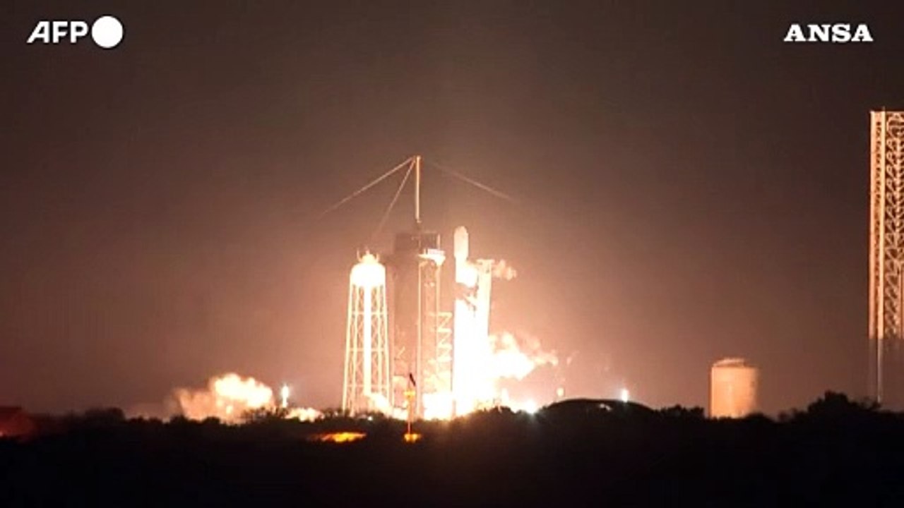 Usa, decollato il lander privato Odysseus verso la Luna