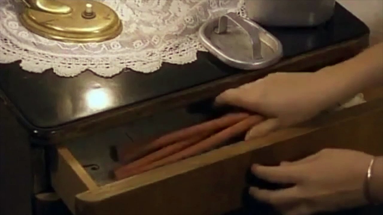 Les conspirateurs du plaisir Bande-annonce (EN)