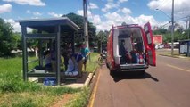 Motociclista fica ferida após colisão entre Fiat Mobi e Honda CG na Rua Manaus