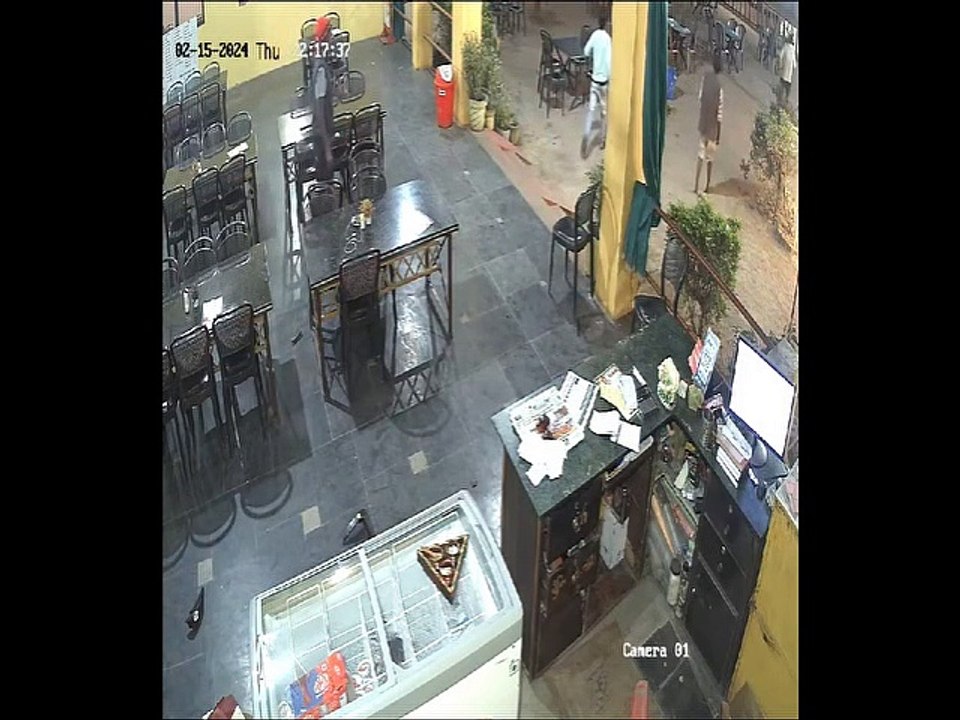 Kabadi's henchman beat up the bribe operator and vandalized the dhaba.