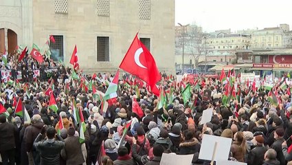 الآلاف يشاركون بمسيرة في إسطنبول ضد الحرب على غزة