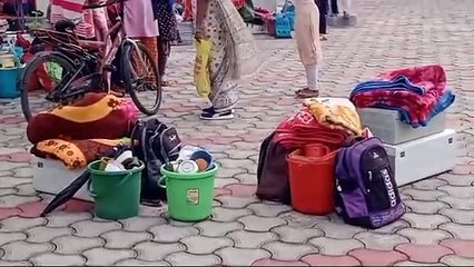 Video: साथी छात्रा के फांसी लगाने के बाद खाली हो गया छात्रावास