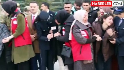 Erzincanlı şehit havalimanında törenle karşılandı